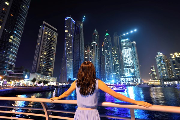 Sommerferie i Dubai på overdådigt 4-stjernet hotel inkl. fly for kun 3.088,- i 6 nætter