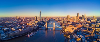 Flyv til London hen over sommeren fra kun 214,- pr. person og bo centralt fra 763,- i 3 nætter Flyv til London hen over sommeren fra kun 214,- pr. person og bo centralt fra 763,- i 3 nætter
