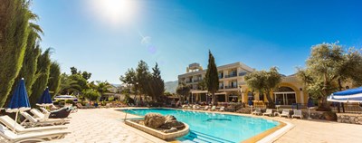 3-stjernede rejser til 3 forskellige populære rejsemål fra kun 1.848,- 3-stjernede rejser til 3 forskellige populære rejsemål fra kun 1.848,-